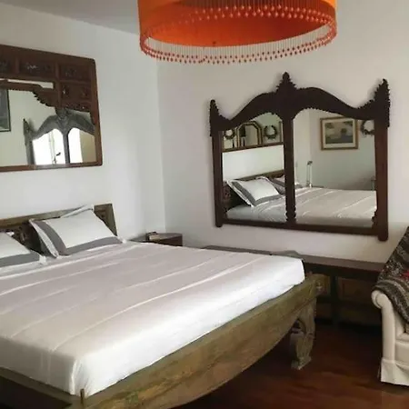 Navona Square Apartment